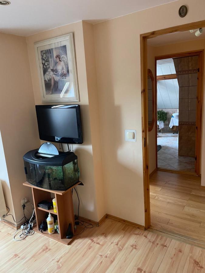 Dom Pod Rybia Skala Apartment เยเลเนียกูรา ภายนอก รูปภาพ